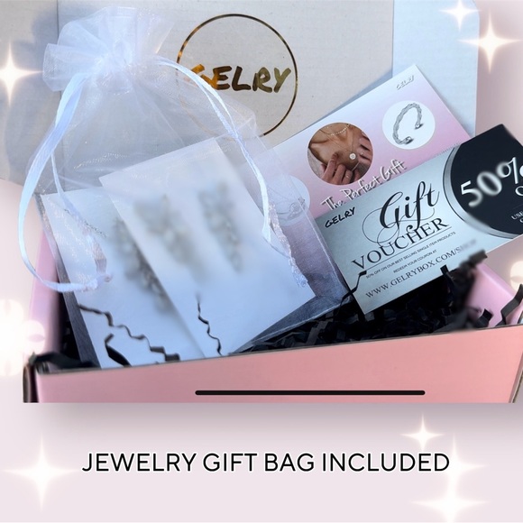 MINNIE PEARL Crystal STUD  Earrings With Gift Bag - Picture 6 of 6